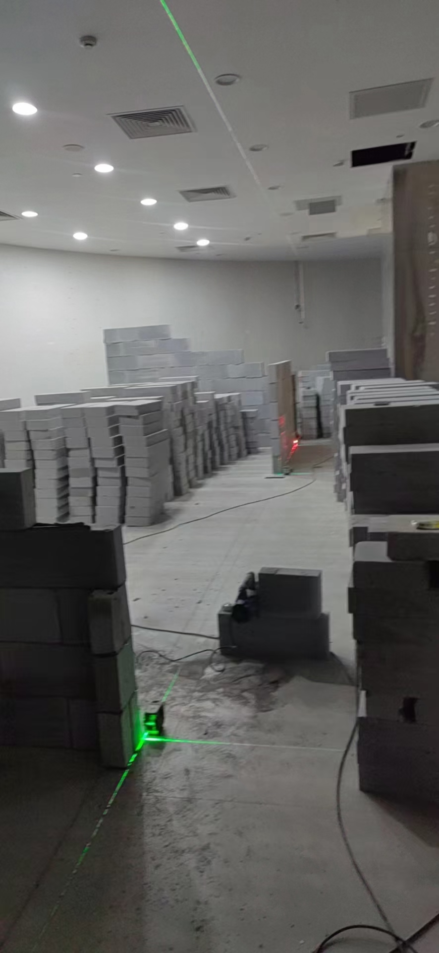 隔墙施工与进度推进